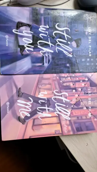 Libros 'Still With You' y 'Still With Me' de Lily Del Pilar - miniatura 1