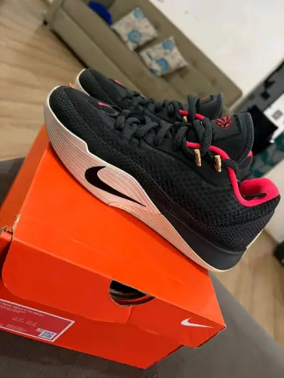Zapatillas Nike Reax 8 TR Mesh negras para mujer - miniatura 1
