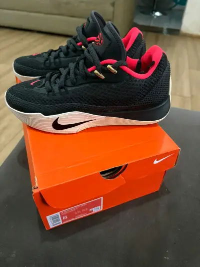 Zapatillas Nike Reax 8 TR Mesh negras para mujer - miniatura 4