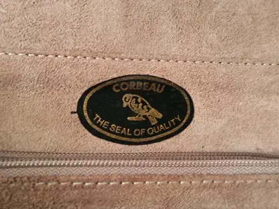 Cartera de cuero beige Corbeau elegante - miniatura 3