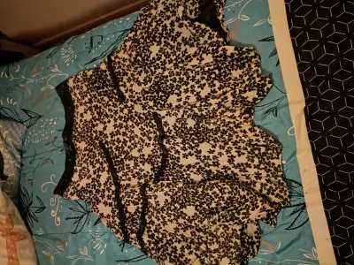 Falda floral negra y blanca Marquis talla M - miniatura 1