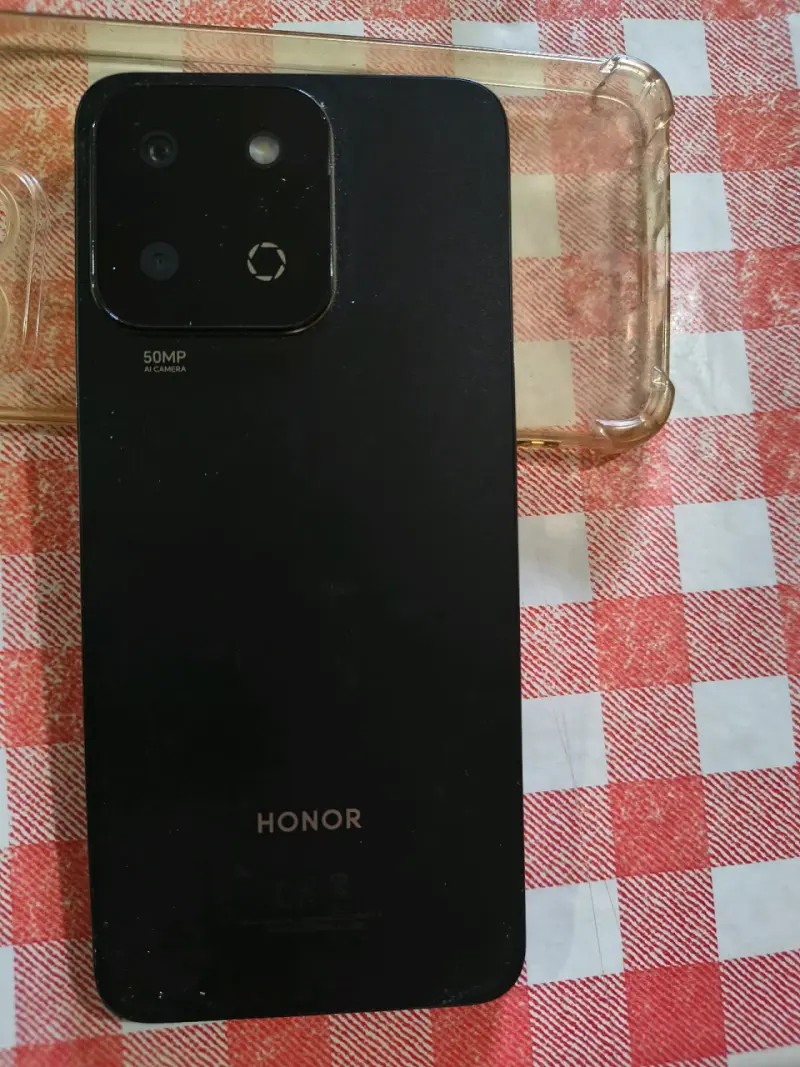 Smartphone Honor X6b 5G con 4GB RAM y 50MP - 3