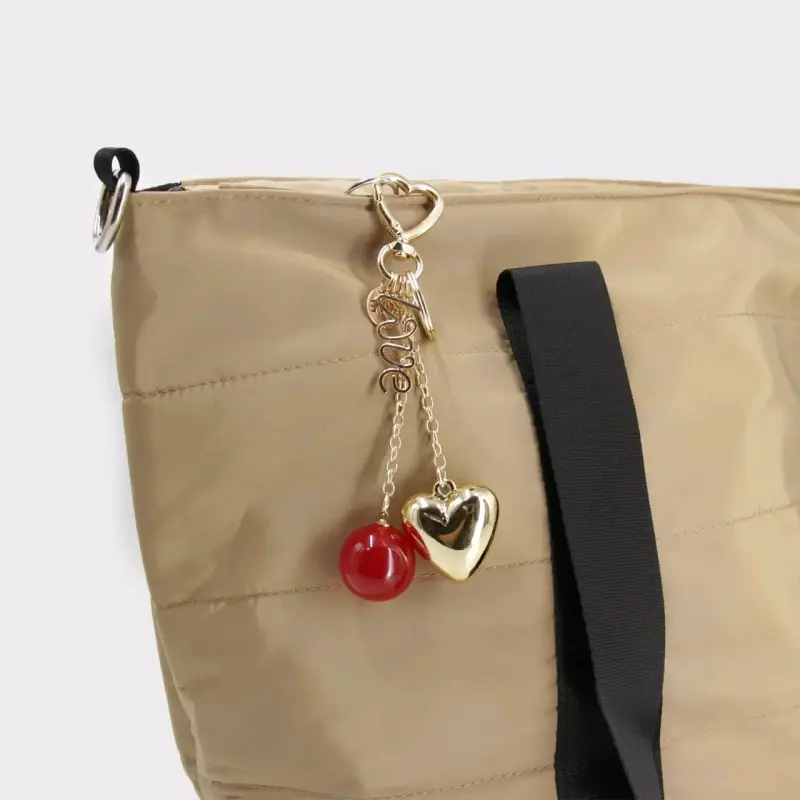 Llavero Dorado con Corazón y Esfera Roja - 2