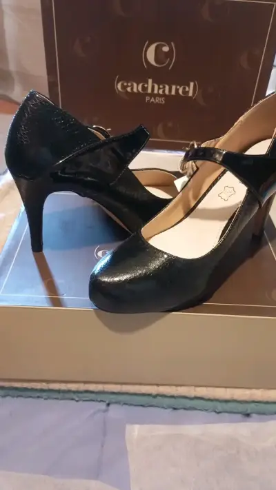 Zapatos de Tacón Negro Cacharel Elegantes - miniatura 1