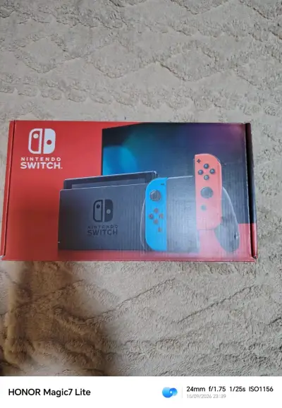 Consola Nintendo Switch con Joy-Con y accesorios - miniatura 5
