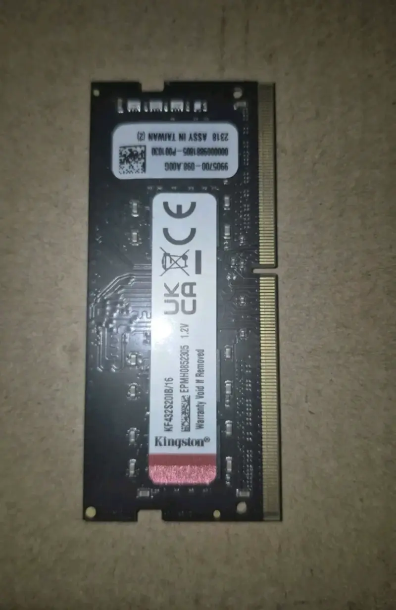 Memoria RAM Kingston Fury 16GB DDR4 - 2