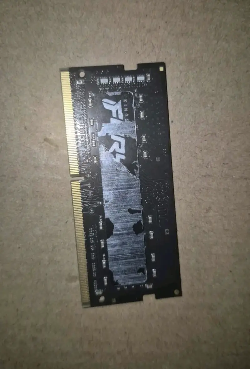 Memoria RAM Kingston Fury 16GB DDR4 - 3