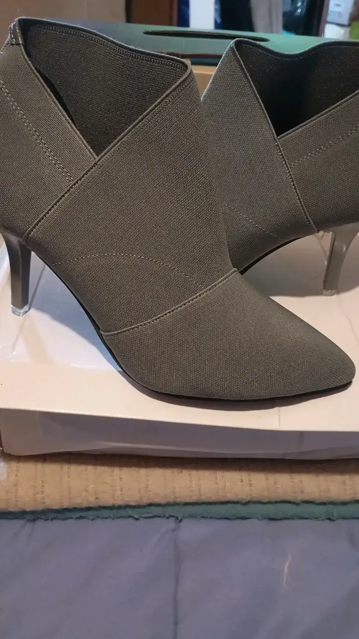 Botines de tacón gris elegantes para mujer - 1