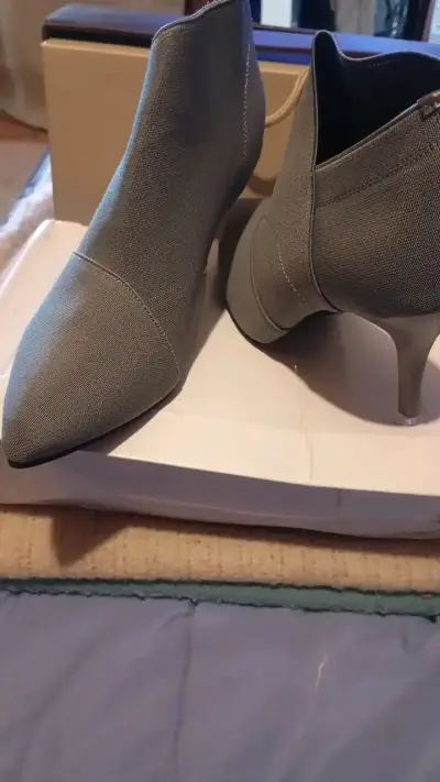Botines de tacón gris elegantes para mujer - miniatura 3