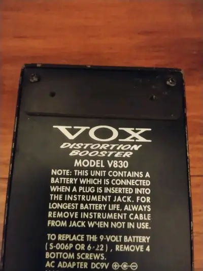 Pedal de distorsión Vox V830 para guitarra - miniatura 3