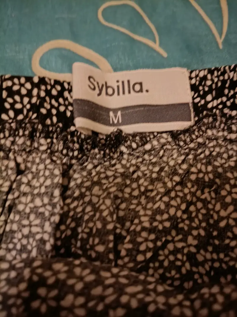 Falda larga estampada Sybilla en blanco y negro - 2
