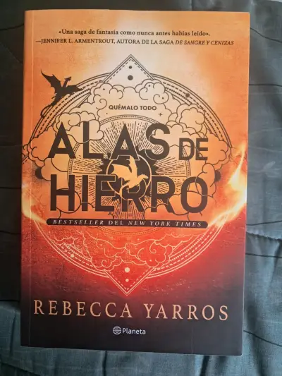 Trilogía Alas de Sangre de Rebecca Yarros - miniatura 3