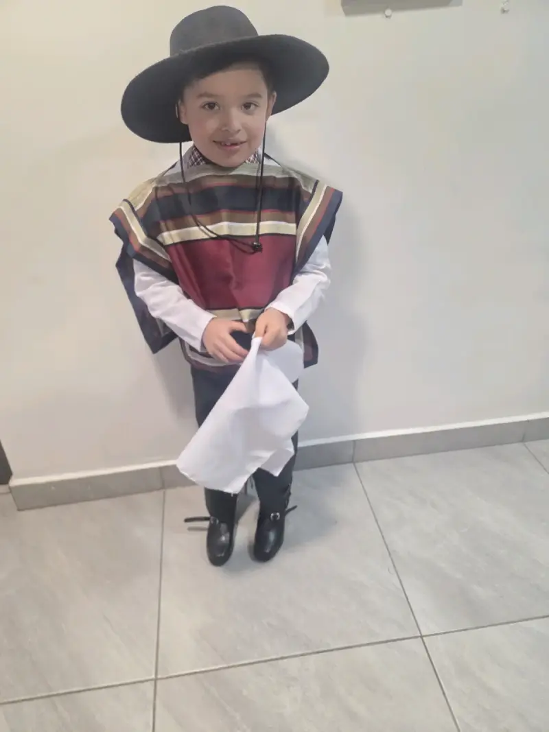 Traje de huaso para niño con sombrero