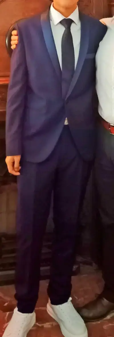 Traje azul para hombre talla 46 - miniatura 2