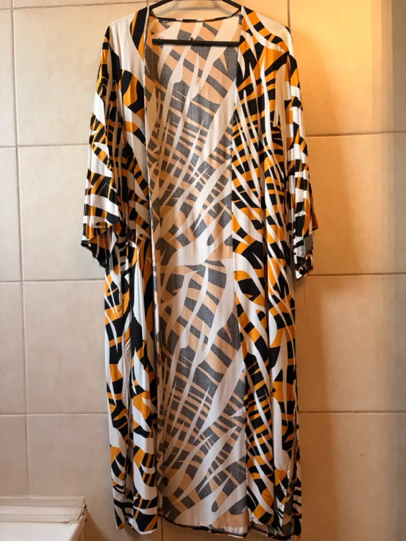 Kimono largo con estampado geométrico multicolor - 1