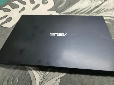 Laptop ASUS Intel Celeron  problemas de batería - miniatura 2