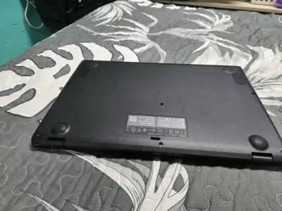 Laptop ASUS Intel Celeron  problemas de batería - miniatura 3