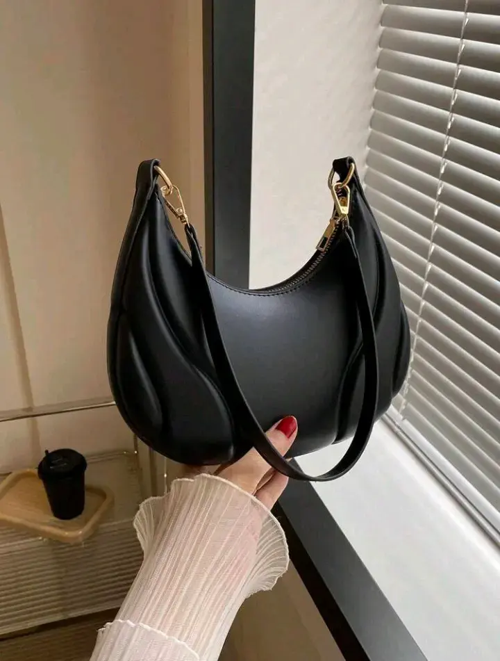 Cartera de mano negra y blanca elegante - 3