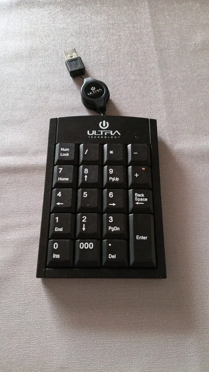 Teclado numérico USB Ultra Technology compacto