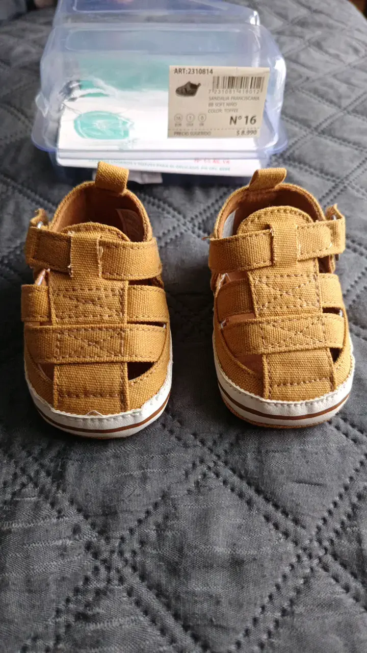 Sandalias de bebé color Toffee,marca Ficcus - 1