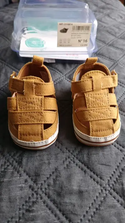 Sandalias de bebé color Toffee,marca Ficcus - miniatura 1