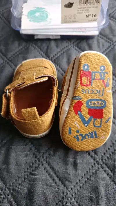 Sandalias de bebé color Toffee,marca Ficcus - miniatura 3