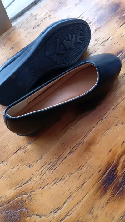 Zapatos planos negros para mujer - miniatura 3