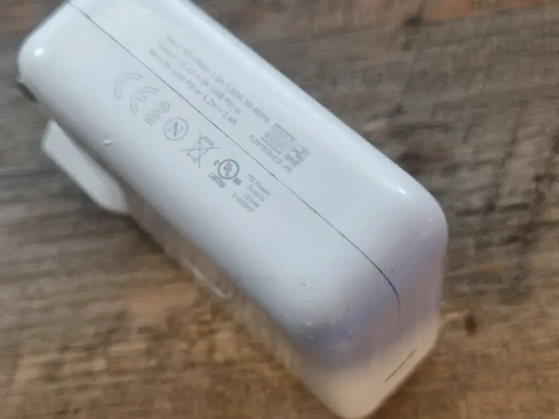Cargador Apple USB-C 61W a1718 original macbook - 3