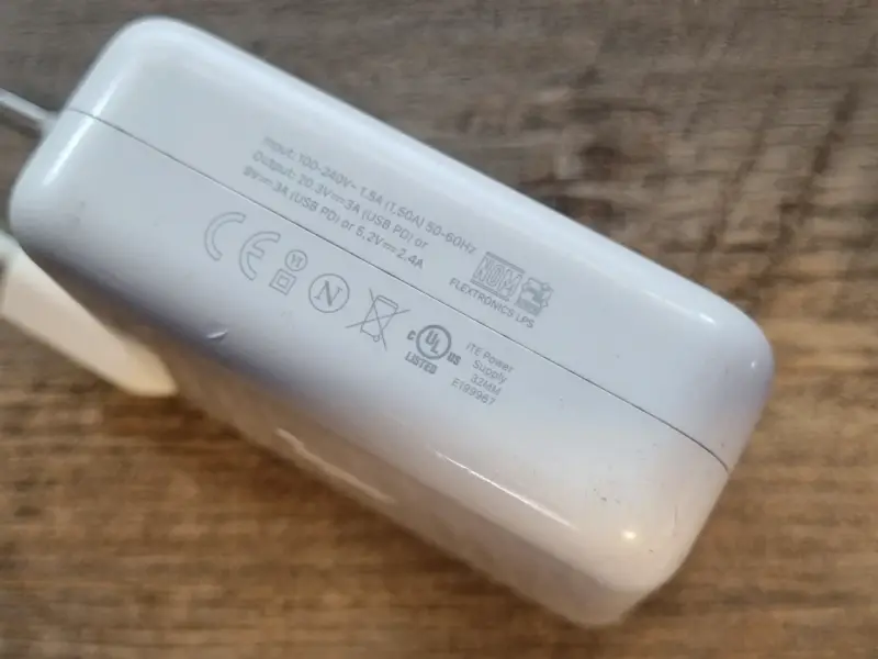 Cargador Apple USB-C 61W a1718 original macbook - 5