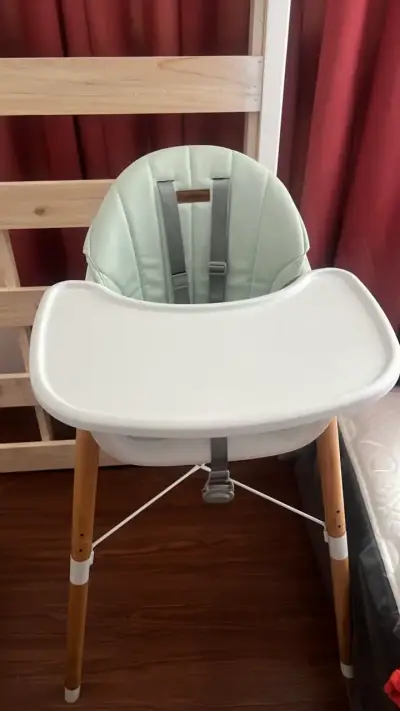 Silla de comer para bebé con bandeja removible - miniatura 3