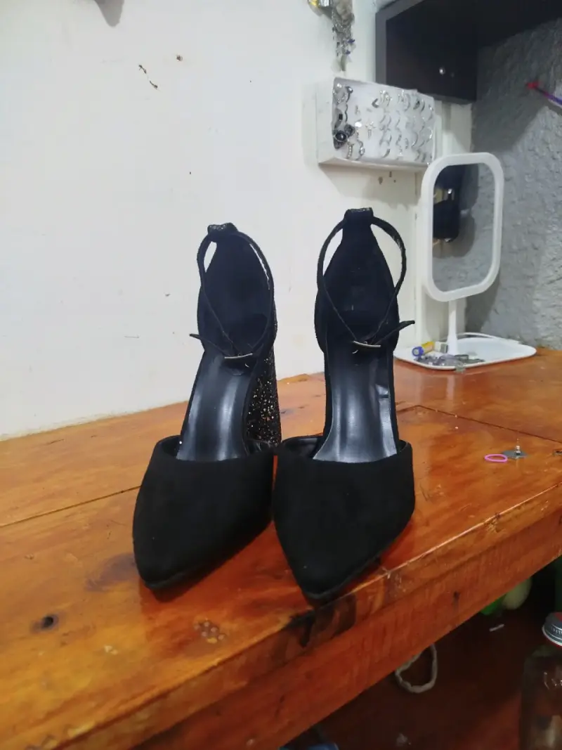 Zapatos de tacón alto negros con glitter - 3