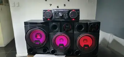 Sistema de sonido LG con Bluetooth y 2750W RMS - miniatura 5