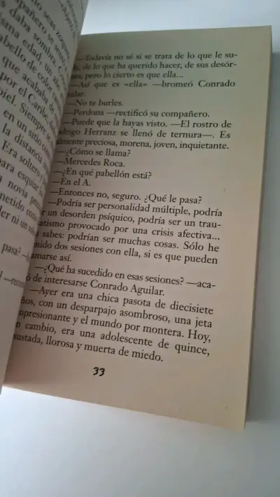 Libro 'El dolor invisible' de Jordi Sierra i Fabra - miniatura 2
