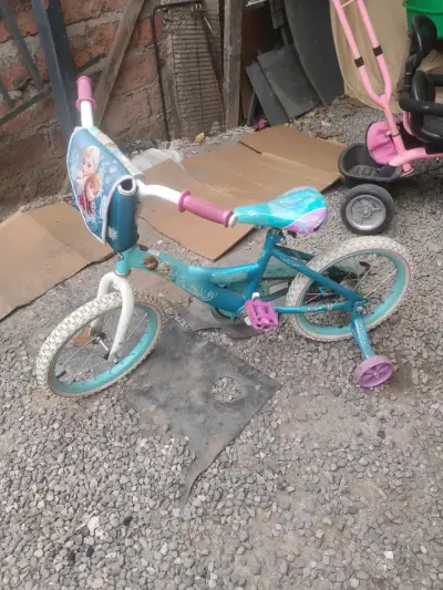 Bicicleta infantil Frozen con ruedas de apoyo - miniatura 4