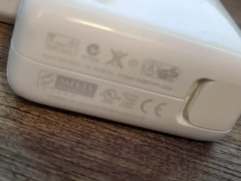 Cargador Apple MagSafe 2 45W original para MacBook - 3