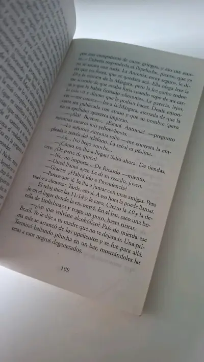 Libro 'Mala Onda' de Alberto Fuguet - miniatura 2