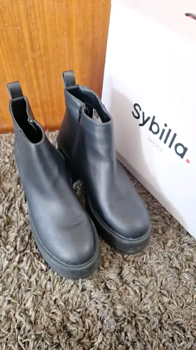 Botines negros Sybilla con plataforma - miniatura 3