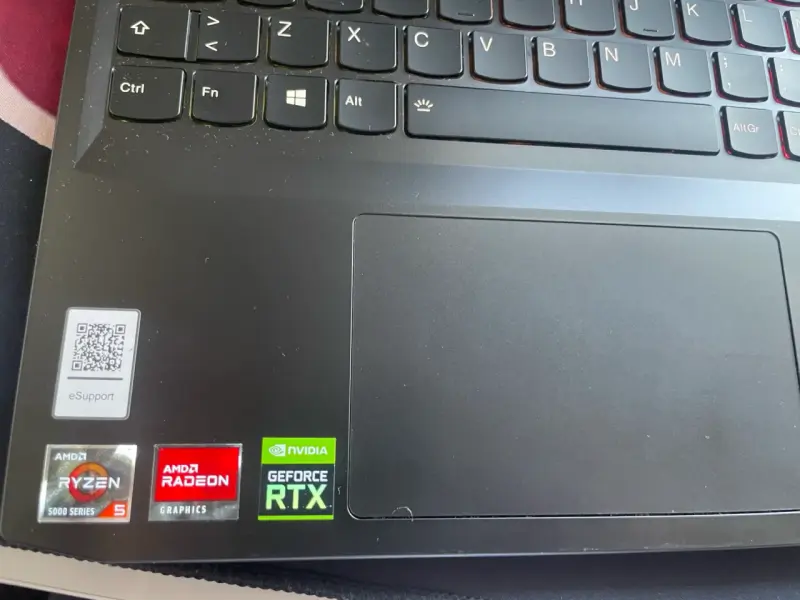 Laptop Lenovo Gaming AMD Ryzen 5 - 9