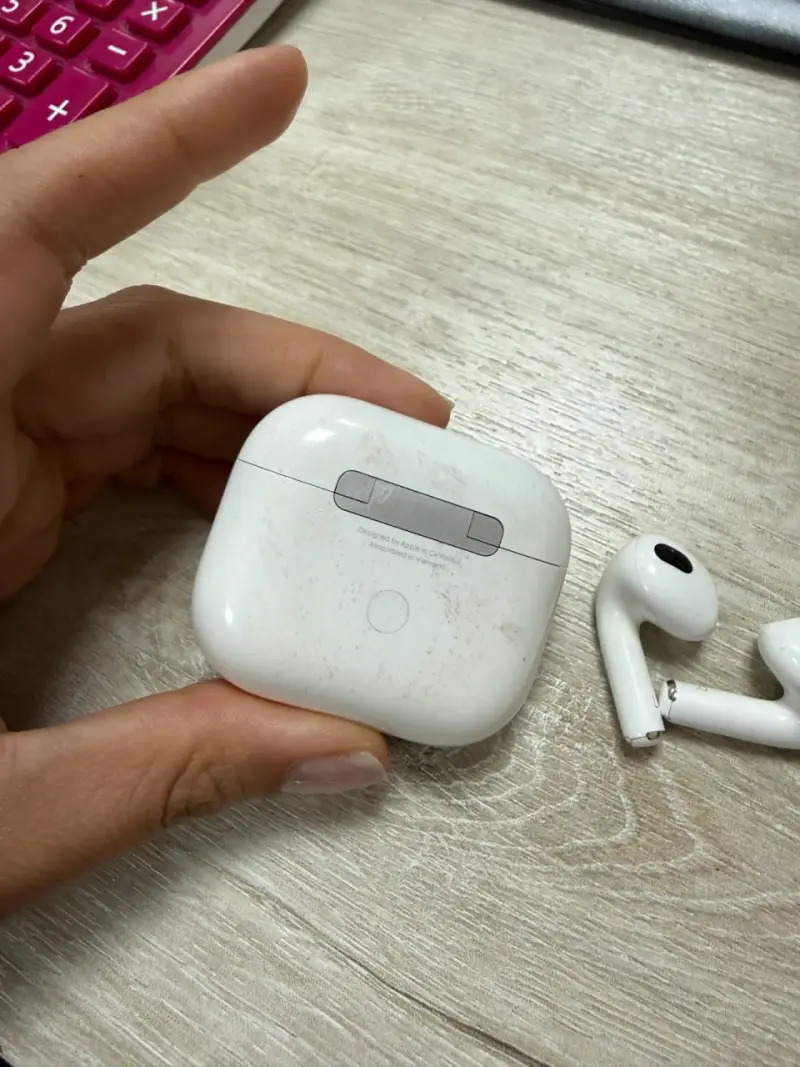 AirPods 2da generación usados 100% operativos - 3