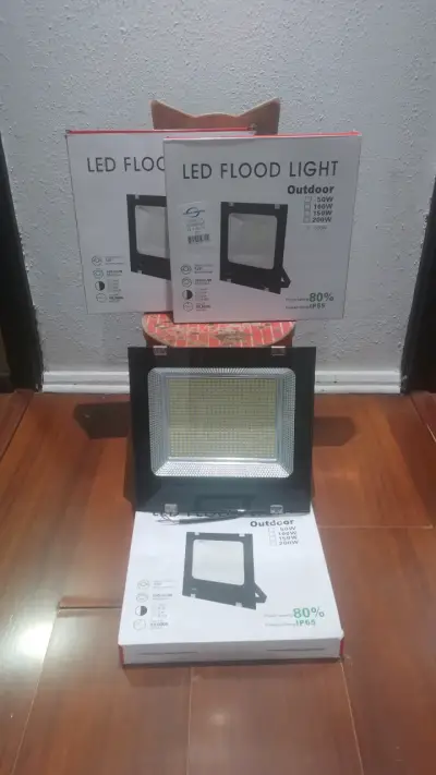 Reflector LED 600W para exteriores IP65 - miniatura 1
