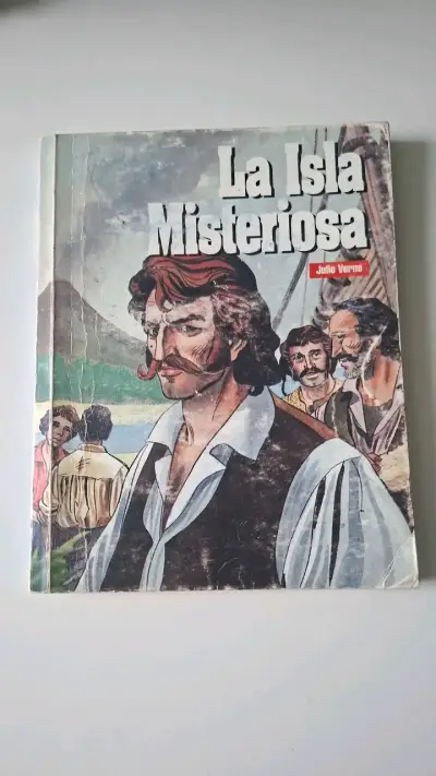 Libro 'La Isla Misteriosa' de Julio Verne - miniatura 1