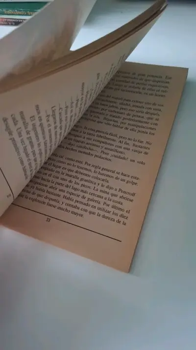 Libro 'La Isla Misteriosa' de Julio Verne - miniatura 2