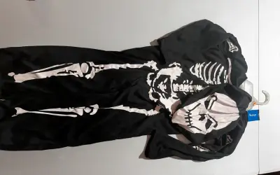 Disfraz de esqueleto para Halloween con máscara - miniatura 2
