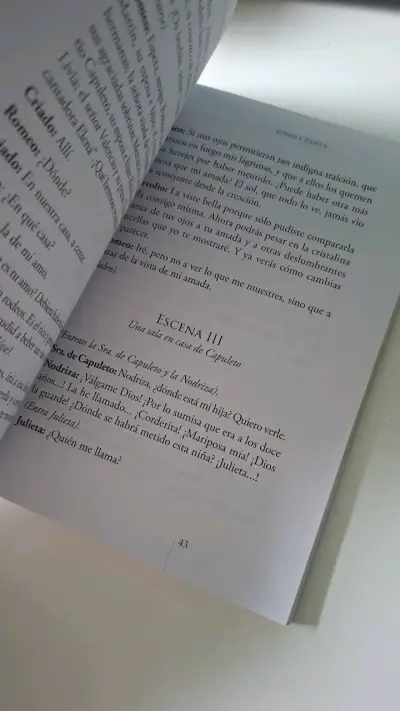 Libro Romeo y Julieta de William Shakespeare - miniatura 2