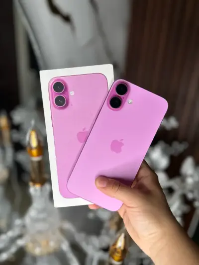 iPhone 16 Plus 128GB color rosa en buen estado - miniatura 2