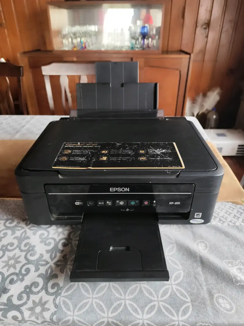 Impresora multifuncional Epson XP-201 con Wi-Fi - 1