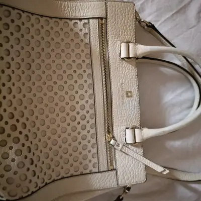 Bolso de cuero blanco con diseño perforado Kate Spade - miniatura 2