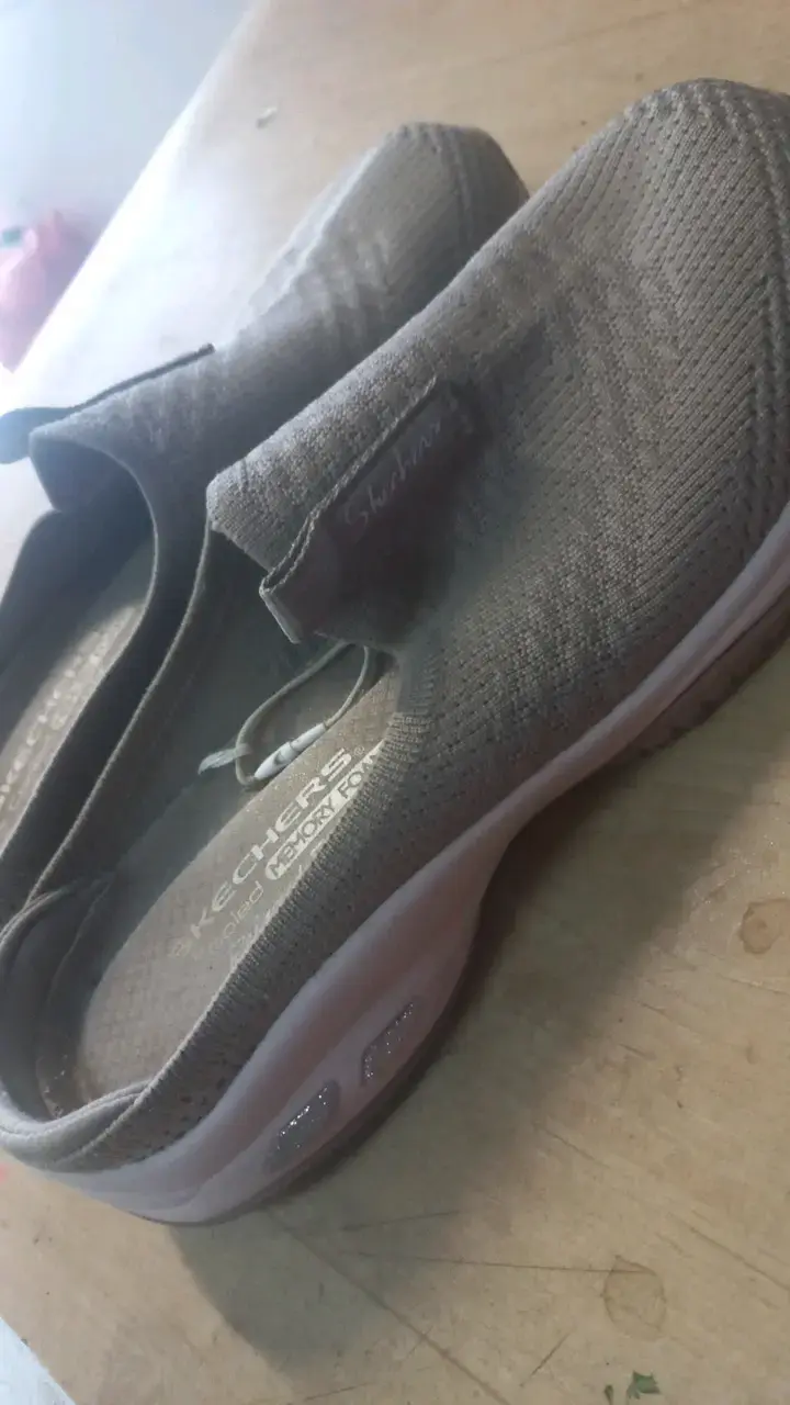 Zapatillas Skechers para mujer color beige - 2
