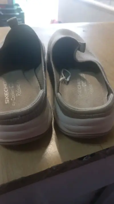 Zapatillas Skechers para mujer color beige - miniatura 3