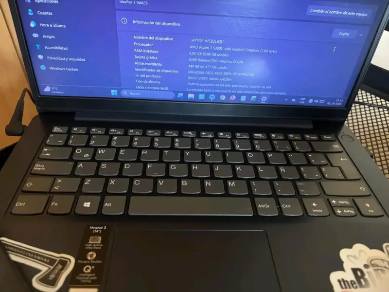 Laptop Lenovo IdeaPad 3 - 3